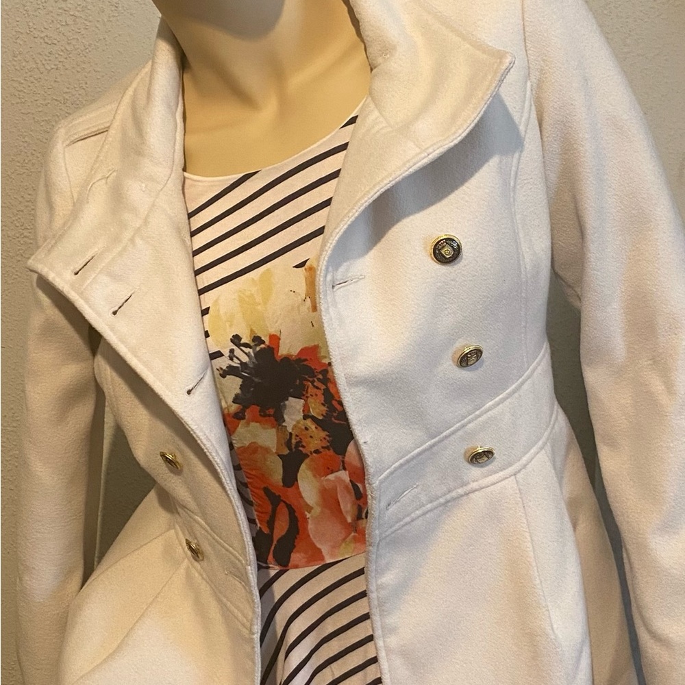 coat - Picture 4 of 16